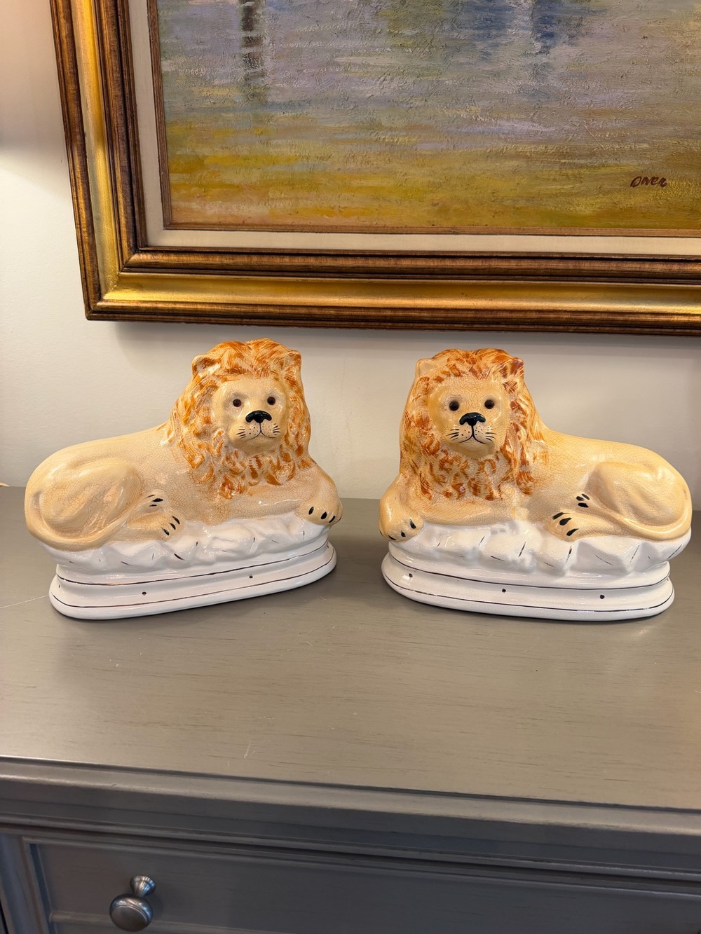 Staffordshire Style Pair of Recumbent Lions Glass Eyes Mirrored Ceramic Vintage